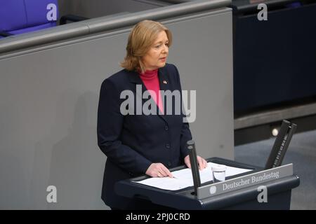 Berlino, Germania. 30th Mar, 2023. Berlino: Re Carlo III e la regina Camilla del Regno Unito Gran Bretagna e Irlanda del Nord danno un discorso ai membri del Bundestag tedesco. La foto mostra il presidente del Bundestag Bärbel Bas. (Foto di Simone Kuhlmey/Pacific Press) Credit: Pacific Press Media Production Corp./Alamy Live News Foto Stock