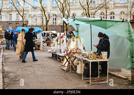 30 marzo 2023, Lviv, Lviv oblast, Ucraina: Un mercato. Vita quotidiana a Lviv, una città situata nella parte occidentale dell'Ucraina. Dall'inizio dell'invasione russa nel febbraio 2022, Lviv è stata risparmiata in modo particolare. (Credit Image: © Adrien Fillon/ZUMA Press Wire) SOLO PER USO EDITORIALE! Non per USO commerciale! Foto Stock