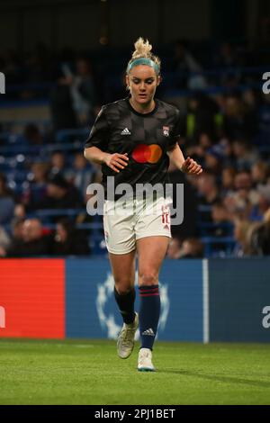 Londra, Regno Unito. 30th Mar, 2023. Ellie Carpenter of Lyon Feminines si scalda durante la partita della Womens Champions League tra Chelsea Women e Lyon Fminines a Stamford Bridge, Londra, Inghilterra il 30 marzo 2023. Foto di Ken Sparks. Solo per uso editoriale, licenza richiesta per uso commerciale. Non è utilizzabile nelle scommesse, nei giochi o nelle pubblicazioni di un singolo club/campionato/giocatore. Credit: UK Sports Pics Ltd/Alamy Live News Foto Stock