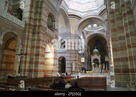 Cathédrale de la Major (Cathédrale Sainte Marie Majeure), Place de la Major, Marsiglia, Bocche del Rodano, Provenza, Francia, Mar Mediterraneo, Europa Foto Stock