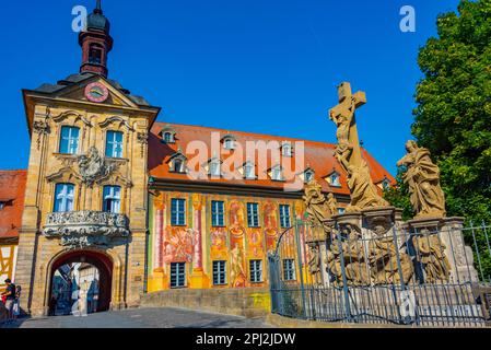 Bamberg, Germania, 10 agosto 2022: Colorato municipio nella città tedesca Bamberg. Foto Stock