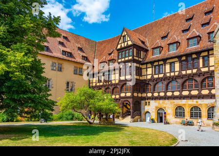 Coburg, Germania, 10 agosto 2022: Cortile del castello di teste Coburg in Germania. Foto Stock