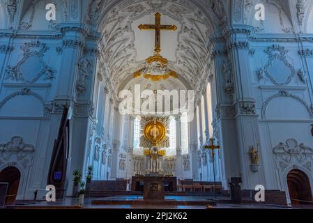 Würzburg, Germania, 12 agosto 2022: Interno della cattedrale di Würzburger in Germania. Foto Stock