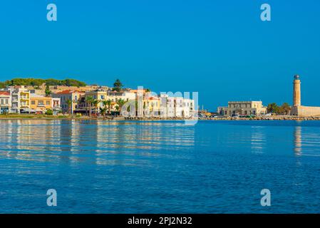 Rethimno, Grecia, 21 agosto 2022: Skyline della città greca Rethimno, Grecia. Foto Stock