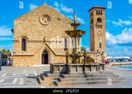 Rodi, Grecia, 25 agosto 2022: Chiesa dell'Annunciazione dei Theotokos a Rodi, Grecia. Foto Stock