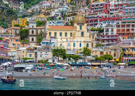 Positano, Italia, 21 maggio 2022: Vista panoramica della città di Positano in Italia. Foto Stock
