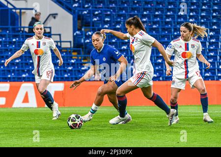 Lauren James (10) di Chelsea ha mostrato durante una partita di calcio femminile tra Chelsea FC e Olympique Lyonnais nella finale di quarto della Champions League di calcio femminile della stagione 2022 - 2023 , giovedì 30 marzo 2023 a Londra , Inghilterra . FOTO SPORTPIX | Stijn Audooren Foto Stock