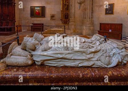 Burgos, Spagna, 4 giugno 2022: Tomba di El Cid alla cattedrale nella città spagnola Burgos. Foto Stock