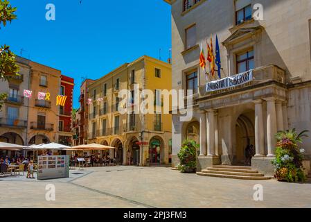 Figueres, Spagna, 28 maggio 2022: Via nel centro della città spagnola Figueres. Foto Stock