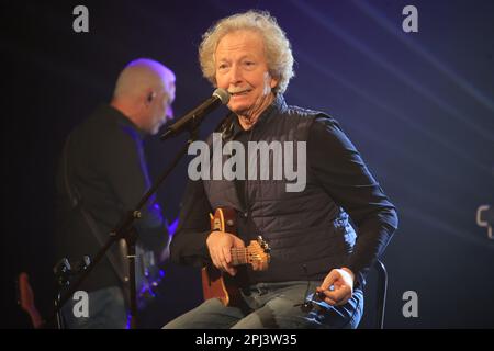 Il cantautore italiano Fabio Concato si esibisce al Teatro Duse durante la sua tournée nei teatri. Bologna, Italia, 30 marzo 2023 - foto : Michele Nucci Foto Stock