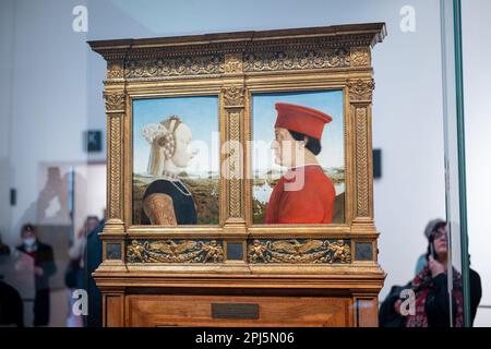 Il dittico di Federico da Montefeltro e Battista Sforza, di Piero della Francesca (1473-75) in mostra agli Uffizi di Firenze Foto Stock