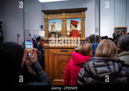 Il dittico di Federico da Montefeltro e Battista Sforza, di Piero della Francesca (1473-75) in mostra agli Uffizi di Firenze Foto Stock