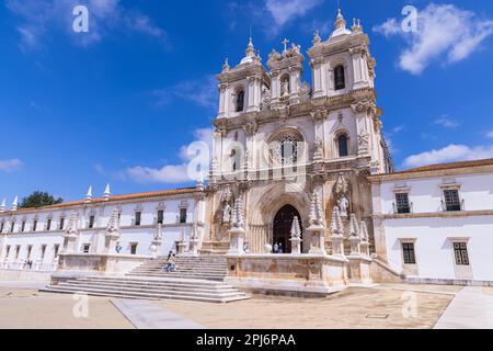 Europa, Portogallo, Alcobaca. Aprile 14, 2022. Il Monastero di Alcobaca, patrimonio dell'umanità dell'UNESCO. Foto Stock