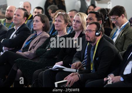 BUCA, UCRAINA - 31 MARZO 2023 - Ambasciatore straordinario e plenipotenziario della Repubblica federale di Germania in Ucraina Anka Feldhusen e AMBASS Foto Stock