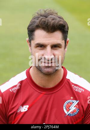 Manchester, Regno Unito. 31st Mar, 2023. 31st marzo 2023, Lancashire County Cricket Club, The Emirates Old Trafford, Manchester England; Lancashire County Cricket Club 2023 Media Day; Colin de Grandhomme of Lancashire Lightning posa per le telecamere durante l'odierna Media Day presso l'Emirates Old Trafford in vista dell'inizio della prossima settimana della stagione di cricket 2023 Credit: Action Plus Sports Images/Alamy Live News Foto Stock