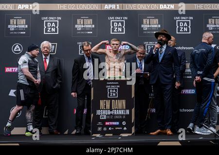 Londra, Regno Unito. 31st Mar, 2023. Campbell Hatton pesa in durante Joshua contro Franklin + Undercard Weigh-in a Westfield London, Londra, Regno Unito venerdì 31 marzo 2023 a LONDRA, INGHILTERRA. Credit: Taka G Wu/Alamy Live News Foto Stock