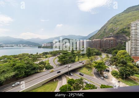 Distretto della laguna, con la laguna di Rodrigo de Freitas sullo sfondo a Rio de Janeiro, Brasile. Foto Stock