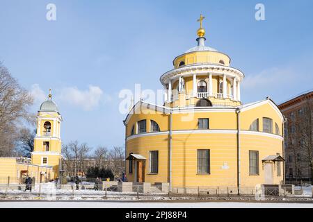 SAN PIETROBURGO, RUSSIA - 12 FEBBRAIO 2023: Antica Chiesa dell'Annunciazione della Beata Vergine Maria (1809) in un pomeriggio di febbraio Foto Stock