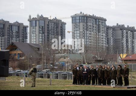 Guerra in Ucraina. Commemorare le vittime del massacro di Buha il 31 marzo 2023. Anche i capi di Stato e di governo di Slovacchia, Slovenia, Croazia e Moldavia si sono recati in Ucraina per la commemorazione a Buka. Partecipazione del Presidente dell'Ucraina agli eventi in occasione della liberazione dei territori ucraini dagli invasori russi Foto: L'Ufficio Presidenziale dell'Ucraina via Foto Stock