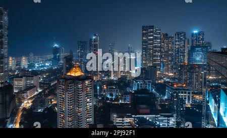 Skyline notturno di Mumbai, Maharashtra, India. Foto Stock
