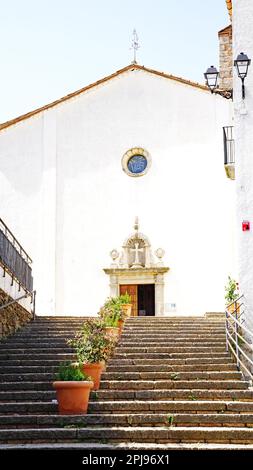 Punto di vista di Les Gabarres, Croce, Santuario, Santuario dels Angels, les Gavarres, El Gironès, l'Empordà, Girona, Catalunya, Spagna, Europa Foto Stock