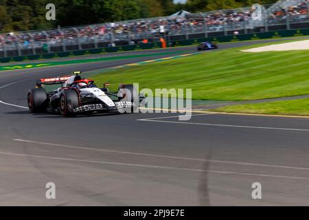 Melbourne, Australia. 01st Apr, 2023. 1st Aprile 2023: Circuito Grand Prix di Melbourne, Melbourne, Victoria, Australia: Gran Premio di Formula 1 Australiana: Qualifiche: Numero 22 pilota della Scuderia AlphaTauri Yuki Tsunoda durante le qualifiche alla Formula 1 Australiana credito: Action Plus Sports Images/Alamy Live News Foto Stock
