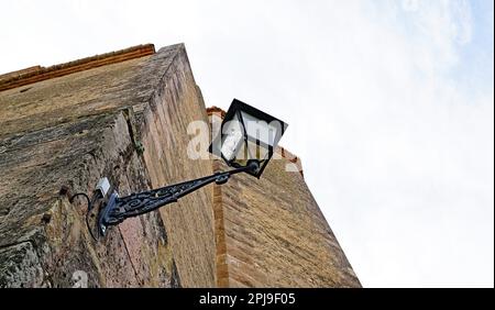 Antico lampione del castello di Altafulla, Tarragona, Catalogna, Spagna, Europa Foto Stock