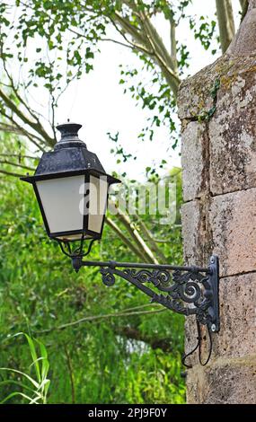 Antico lampione del castello di Altafulla, Tarragona, Catalogna, Spagna, Europa Foto Stock