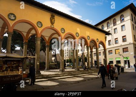 Loggia del Pesce, una ricostruzione del 1950s della loggia del Vasari per i mercanti di pesce, spostata dal Ponte Vecchio da Cosimo i Foto Stock