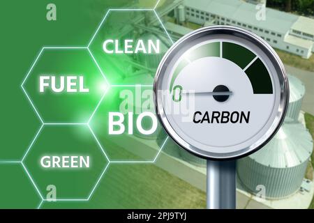 Concetto di decarbonizzazione del carburante biologico a emissioni di carbonio neutre. Foto di alta qualità Foto Stock