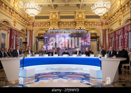 Kiev, Ucraina. 01st Apr, 2023. Il Presidente ucraino Volodymyr Zelenskyy ha partecipato ai primi volti di Giustizia del Vertice di Buca, a Kiev, in Ucraina, il 31 marzo 2023. Il Capo dello Stato lo ha affermato durante una conferenza stampa congiunta con i leader di Moldova, Slovacchia, Slovenia e Croazia a seguito del vertice di Buca tenutosi a Kiev. Foto della Presidenza Ucraina via ABACAPRESS.COM Credit: Abaca Press/Alamy Live News Foto Stock