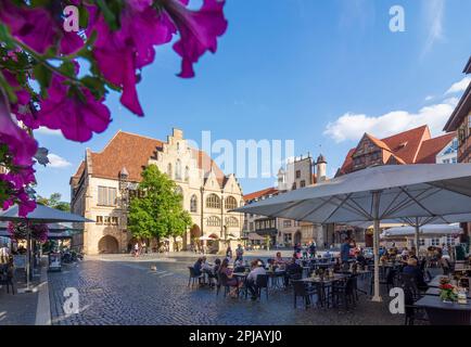 Hildesheim: Piazza Markt, Municipio, ristorante nella Regione Hannover, Niedersachsen, bassa Sassonia, Germania Foto Stock