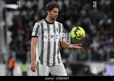 Torino, Italia. 01st Apr, 2023. Manuel Locatelli della Juventus FC durante la Serie Una partita di calcio tra Juventus FC e Hellas Verona allo stadio Juventus di Torino, 1st aprile 2023. Foto Giuliano Marchisciano/Insidefoto Credit: Insidefoto di andrea staccioli/Alamy Live News Foto Stock