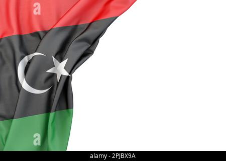 Bandiera di Libia in un angolo su sfondo bianco. Rendering 3D Foto Stock
