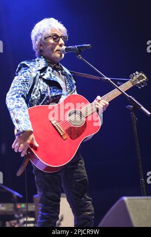 Madrid, Spagna. 01st Apr, 2023. Il cantante Manuel Spain Santaella del gruppo la Guardia si esibisce durante il concerto al festival Yo fui a EGB tour 2023 al Wizcenter di Madrid. Credit: SOPA Images Limited/Alamy Live News Foto Stock