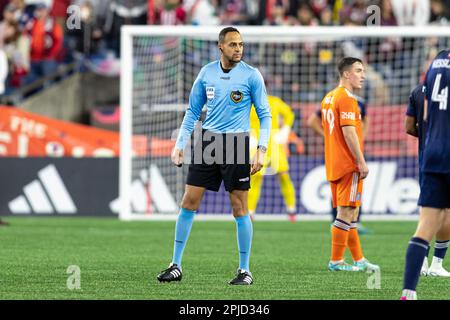 Gillette Stadium. 1st Apr, 2023. Massachusetts, USA; Referee Ismail Elfath guarda in un gioco di MLS tra la Rivoluzione del New England e il New York City FC al Gillette Stadium. (c) Burt Granofsky/CSM/Alamy Live News Foto Stock