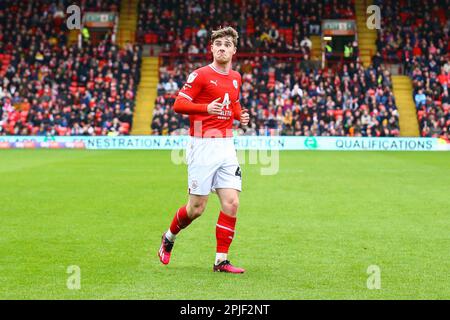 Oakwell Stadium, Barnsley, Inghilterra - 1st aprile 2023 Luca Connell (48) di Barnsley - durante il gioco Barnsley v Morecambe, Sky Bet League One, 2022/23, Oakwell Stadium, Barnsley, Inghilterra - 1st aprile 2023 Credit: Arthur Haigh/WhiteRosePhotos/Alamy Live News Foto Stock