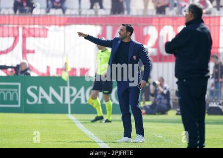 Monza, Italia - 2 aprile 2023, il capo allenatore Raffaele Palladino (AC Monza) durante il campionato italiano Serie Una partita di calcio tra AC Monza e SS Lazio il 2 aprile 2023 allo stadio U-Power di Monza, Italia - Foto Luca Rossini / e-Mage Foto Stock