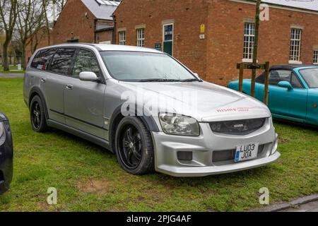 2003 Nissan Stagea, in mostra alla Motorsport Assembly tenutasi al Bicester Heritage Centre il 26th marzo 2023. Foto Stock