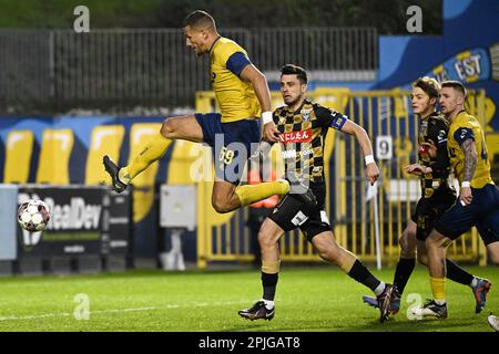 Bruxelles, Belgio. 02nd Apr, 2023. Ismael Kandouss di Union ha mostrato in azione durante una partita di calcio tra Royale Union Saint-Gilloise e Sint-Truidense VV, domenica 02 aprile 2023 a Bruxelles, il 31° giorno della prima divisione del campionato belga della 'Jupiler Pro League' del 2022-2023. BELGA PHOTO LAURIE DIEFFEMBACQ Credit: Belga News Agency/Alamy Live News Foto Stock