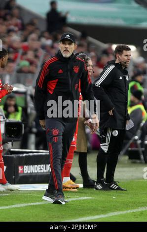 MONACO di BAVIERA, Germania - 01. 2023 APRILE: Allenatore del Bayern FC, Thomas TUCHEL in azione durante la partita di calcio della Bundesliga tra il Bayern Muenchen e il BVB Dortmund all'Allianz Arena di Monaco il 1. Aprile 2023 , Germania. DFL, Fussball, 4:2 (Foto e copyright @ ATP images / Arthur THILL (THILL Arthur / ATP / SPP) Foto Stock