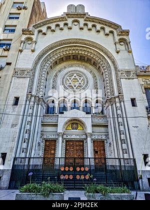 Sinagoga della Congregazione israeliana, situata nel parco di San Nicolas lavalle a Buenos Aires in Argentina. Foto Stock