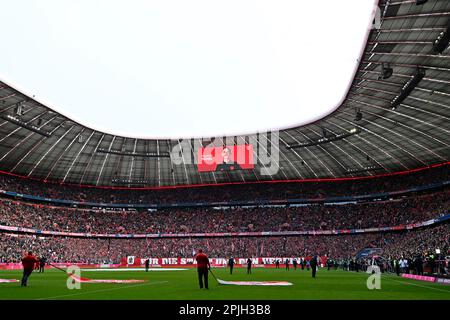 Presentazione del nuovo allenatore Thomas Tuchel FC Bayern Munich FCB sul tabellone, classico tedesco FC Bayern Munich FCB vs Borussia Dortmund BVB, Allianz Foto Stock