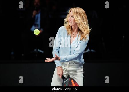 Hollywood, Florida, Stati Uniti. 2nd aprile 2023: Leggende del tennis Stefanie Graf durante le partite di Pickleball per $1M in borsa all'Hard Rock Live Foto Stock