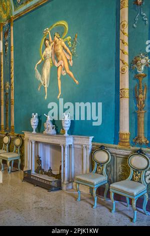 Palermo, Italia - 17 ottobre 2022: La sala Pompeiana negli appartamenti del Palazzo Normanno detto anche Palazzo reale Foto Stock