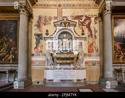 Tomba di Galileo Galilei (1564 – 1642) di Giulio Foggini, foto interna di Santa Croce, Basilica di Santa Croce di Firenze, Piazza di Santa Croce Foto Stock