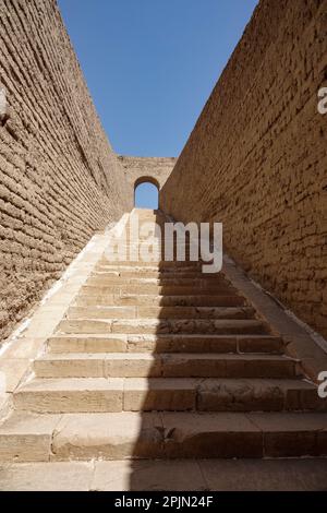 Ingresso alla tomba di Pabasa nelle tombe Asasif vicino al tempio Hatshepsuts a Deir el-Bahri, Luxor, Egitto Foto Stock