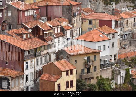 Vecchie case tetti a Porto Portogallo. Foto Stock