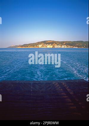 Attraversando lo stretto di Dardanelli in Turchia Foto Stock