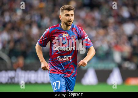 Varsavia, Polonia. 01st Apr, 2023. Bartosz Nowak di Rakow visto durante l'incontro polacco della PKO Ekstraklasa League tra Legia Warszawa e Rakow Czestochowa al Maresciallo Jozef Pilsudski Legia Warsaw Municipal Stadium. Punteggio finale; Legia Warszawa 3:1 Rakow Czestochowa. Credit: SOPA Images Limited/Alamy Live News Foto Stock